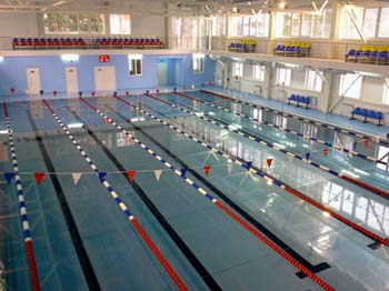 Плавательные бассейны: польза для взрослых и детей