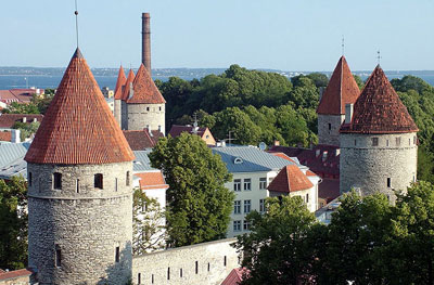 Достопримечательности Эстонии: городская стена Таллина